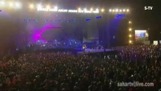 BOLLYWOD  Arijit Singh Live in Concert Tour 2018 Magical Voice....