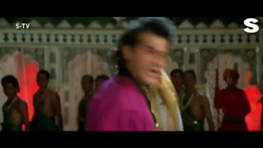 Umra Teri Solah Song Video Beqabu Sanjay Kapoor Mamta Kulkarni Abhijeet