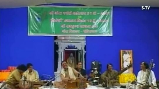 Ghazal Gulam Ali with Morari Bapu live Part 2 of 3