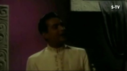 Main Guneghaar Hoon  Nai Roshni Songs  Raaj Kumar  Mala Sinha  Lata Mangeshkar Mahendra Kapoor