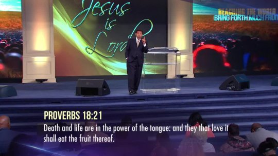 Dr. Bill WInston MonJune08 GODsProtectioninTroubledTImes BW 1843 3a