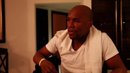 Floyd Mayweather talks about the hit from Shane Mosley
