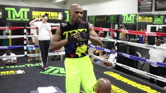 While You're Sleeping Floyd Mayweather Is Training